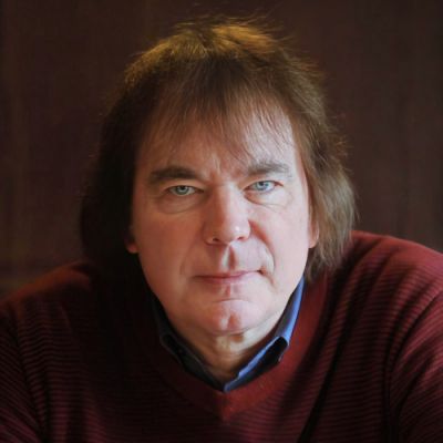 Julian <br>Lloyd Webber — Classic Cello · International Competition