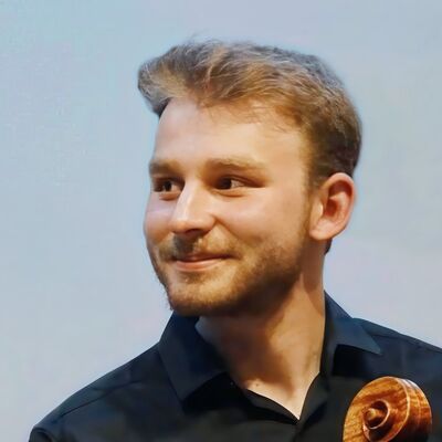 Léo <br>Léna — Classic Cello · International Competition