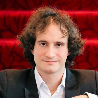 Liav <br>Kerbel — Classic Cello · International Competition